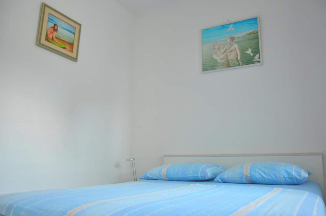 Apartments Adriana Бол Экстерьер фото