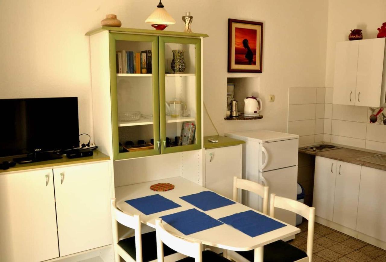 Apartments Adriana Бол Экстерьер фото